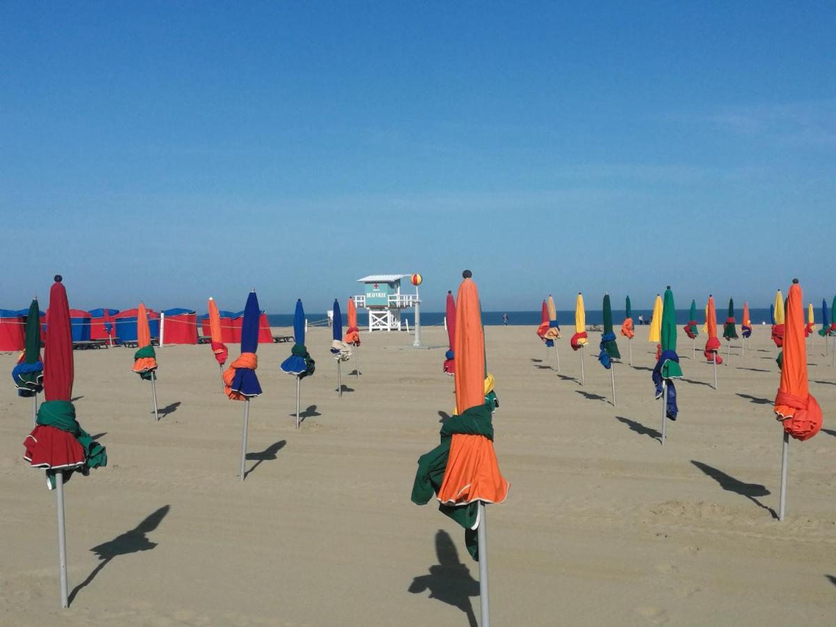 Les Paves Bleus - Coeur De * Deauville